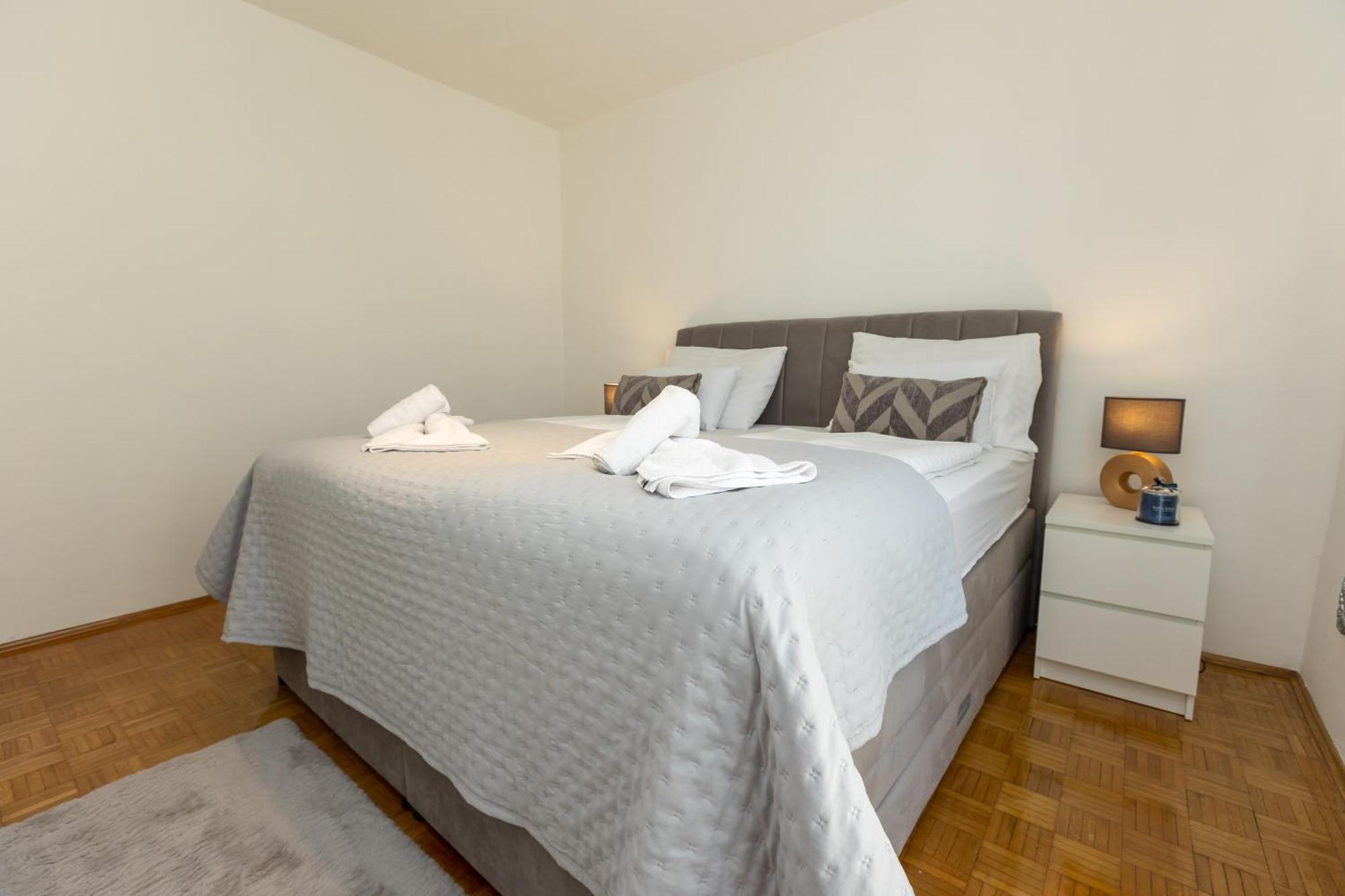 Frane 2br Aparment Near Old Town