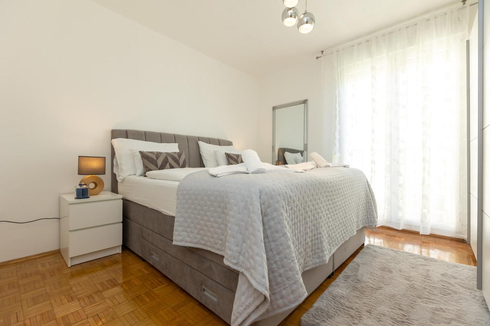Frane 2br Aparment Near Old Town Apartament