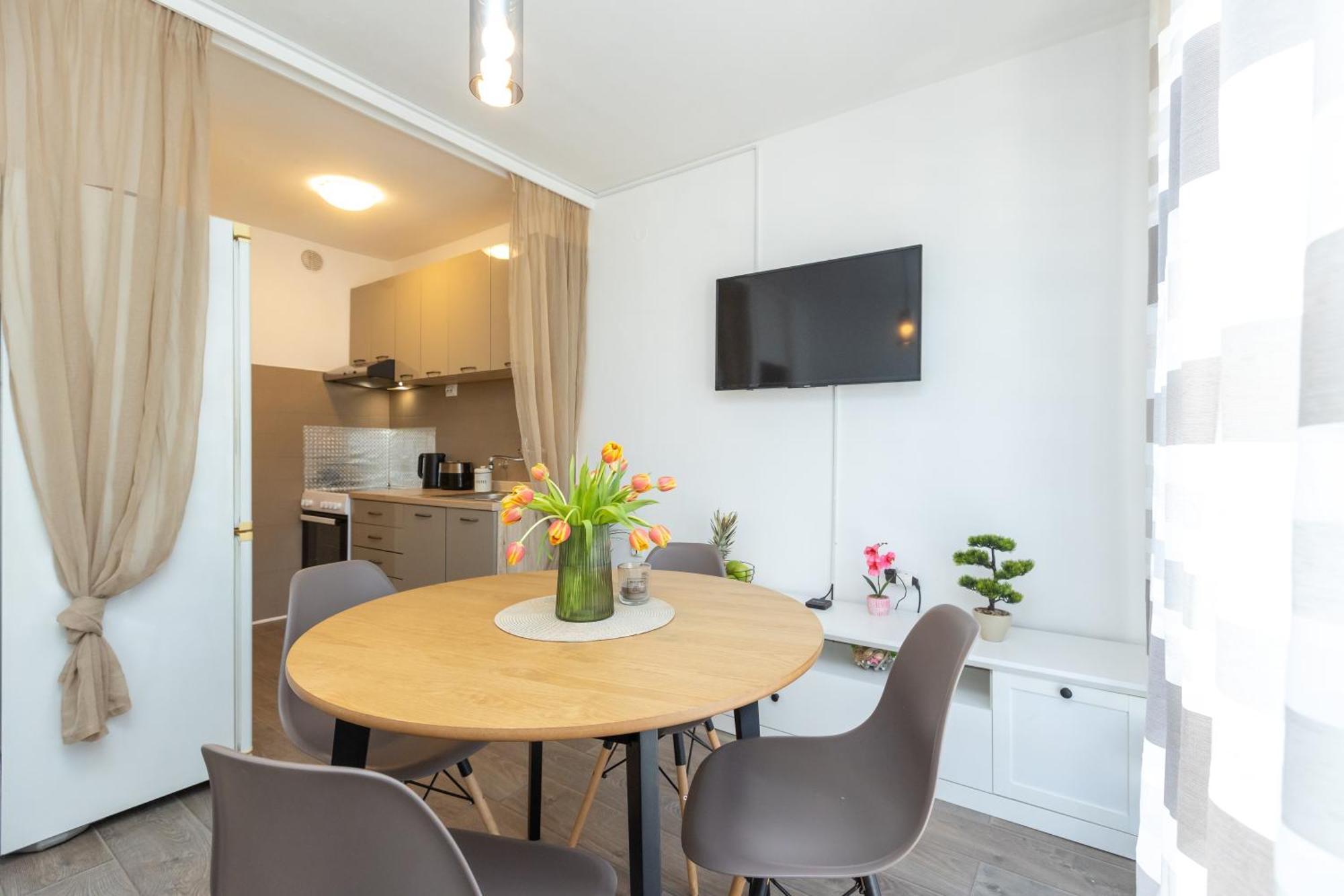 Frane 2br Aparment Near Old Town Apartament *
